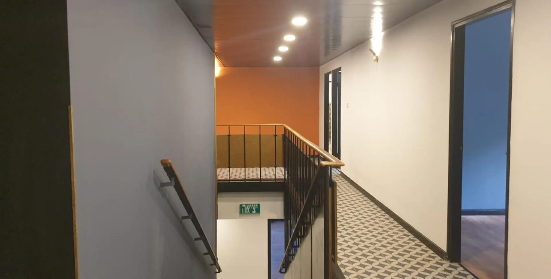 Hotel אחת מהעם Haifa 0*,